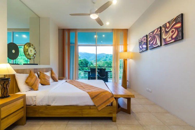 The Palm at Veloche by Lofty
