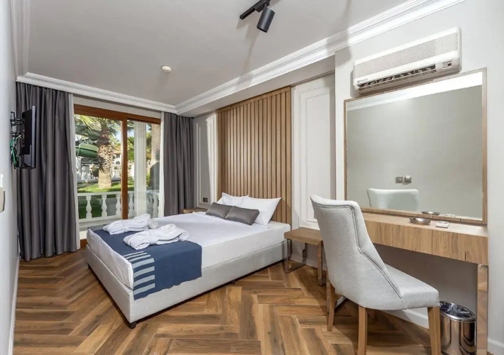 Lucas Didim Resort