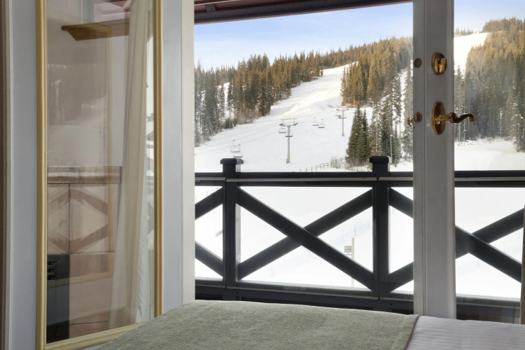 Coast Sundance Lodge