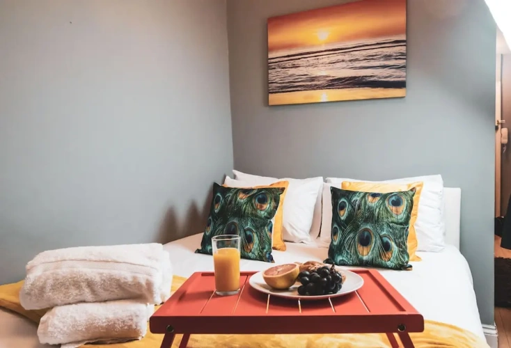 2 Bedrooms Deluxe Apartment