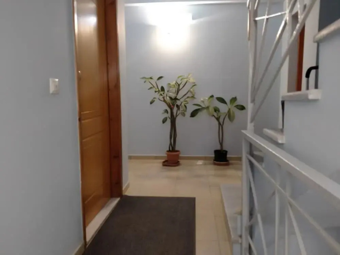 Leonidas Rooms