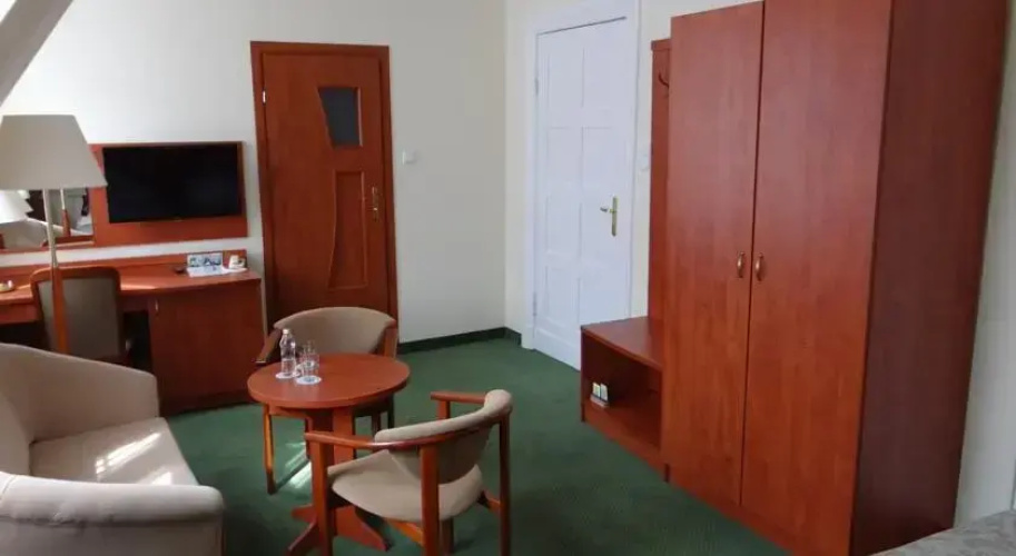 Hotel Wkra
