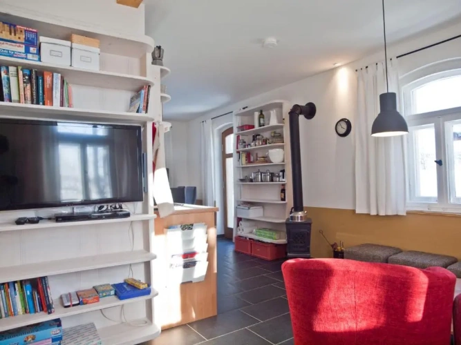 Double Cottage