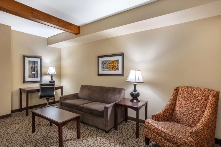2 Bedrooms Double Suite