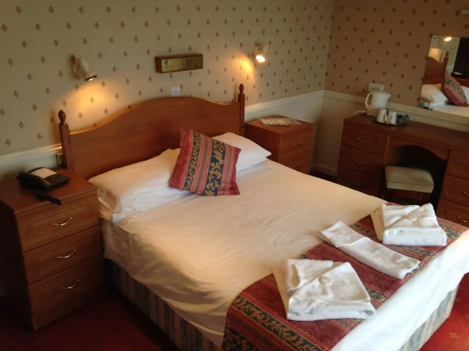 Cliffdene Hotel