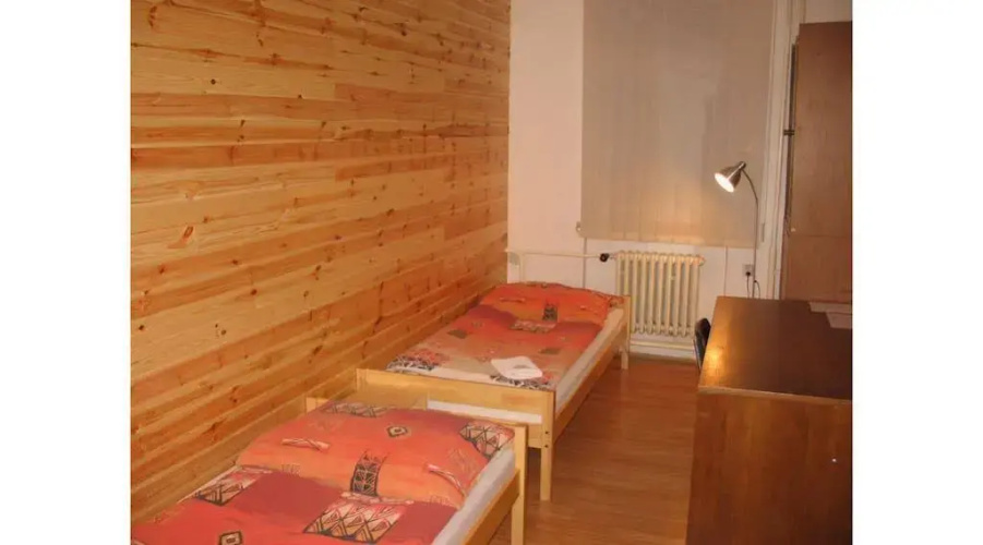Hostel Bed - Breakfast Brno