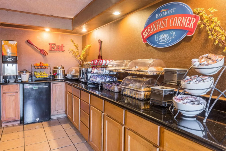 Baymont Inn & Suites Lancaster
