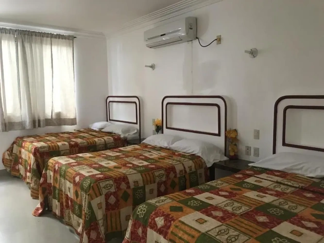 Standard Triple room