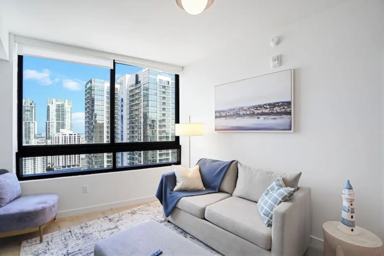 1 Bedroom Apartment with city view