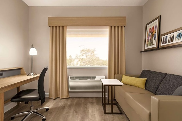 1 Bedroom Suite