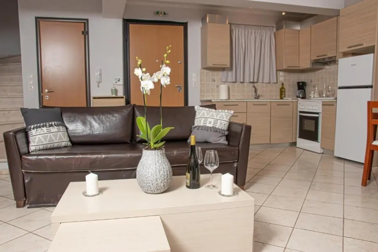 2 Bedrooms Villa