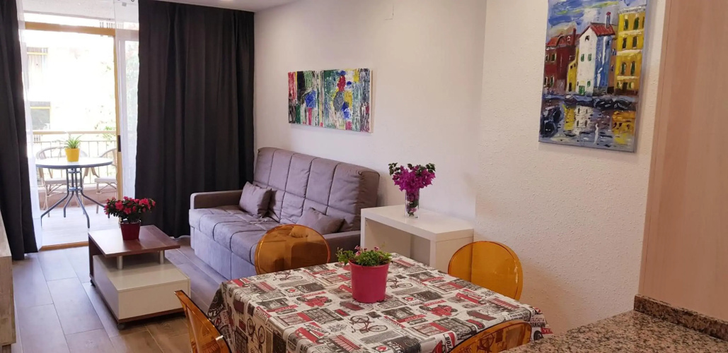 Apartamentos CataluA±a 92