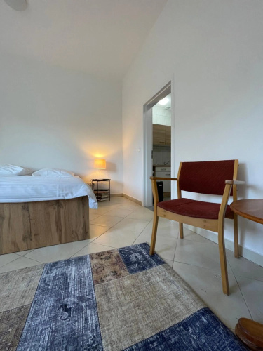 Booklovers apartment close to center