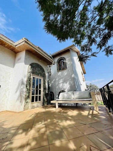 Starehe Villa