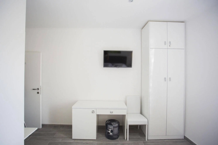 Nirvana Rooms Split