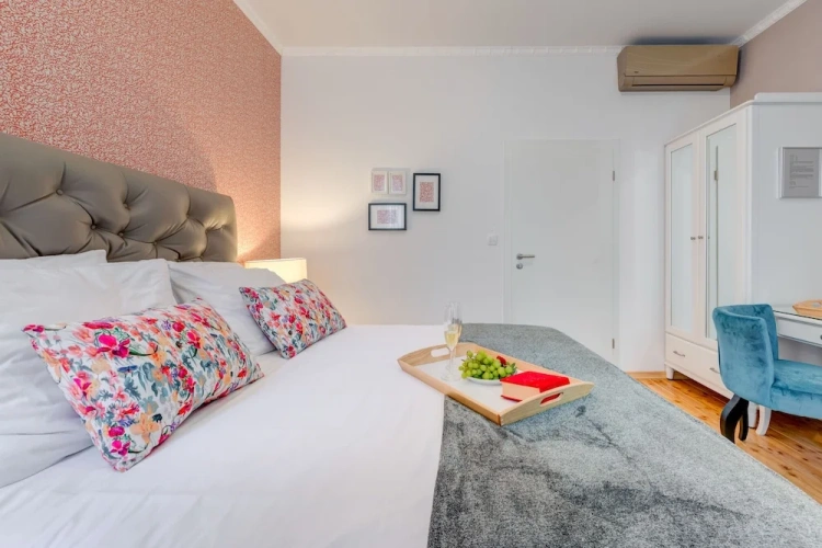 Superior Double room with city view