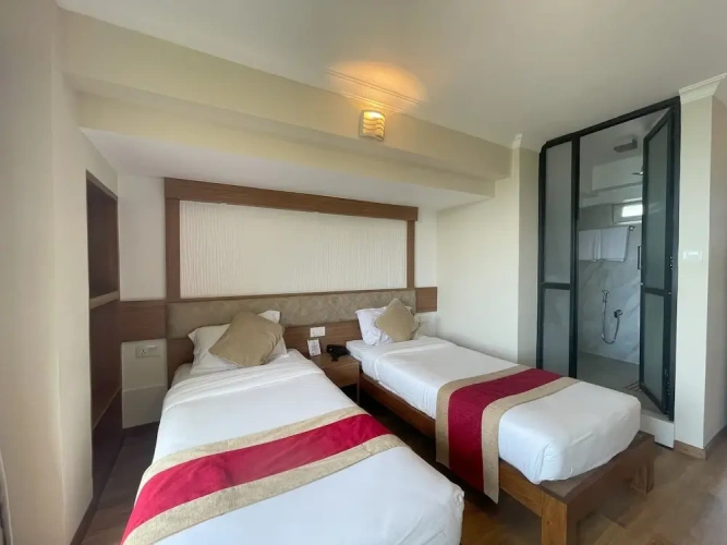 Deluxe Twin room with balcony