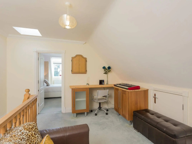 Quay Holidays - Canford Cliffs