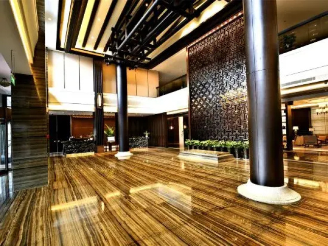Chishui Yangtze Peninsula Hotel