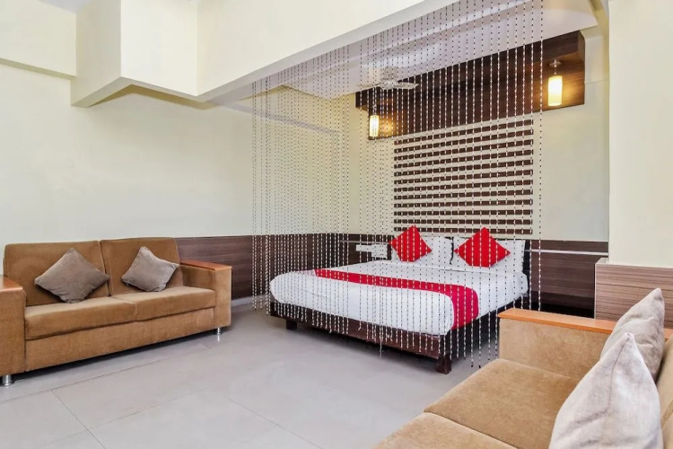 Hotel Megharaj