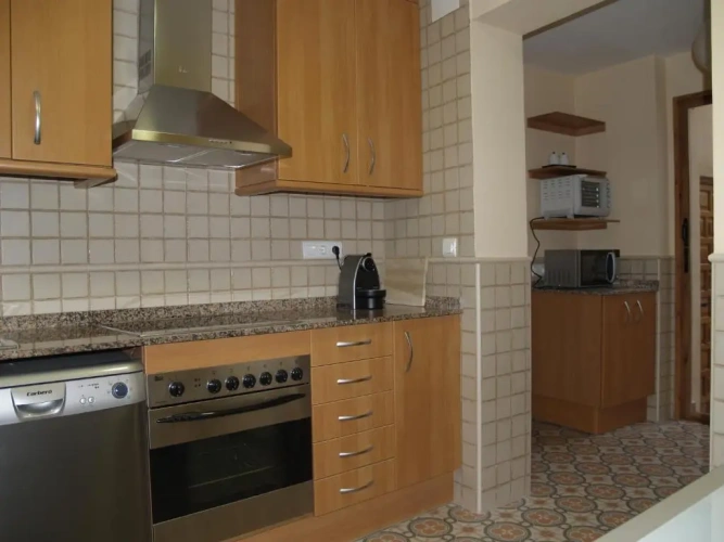 4 Bedrooms Cottage