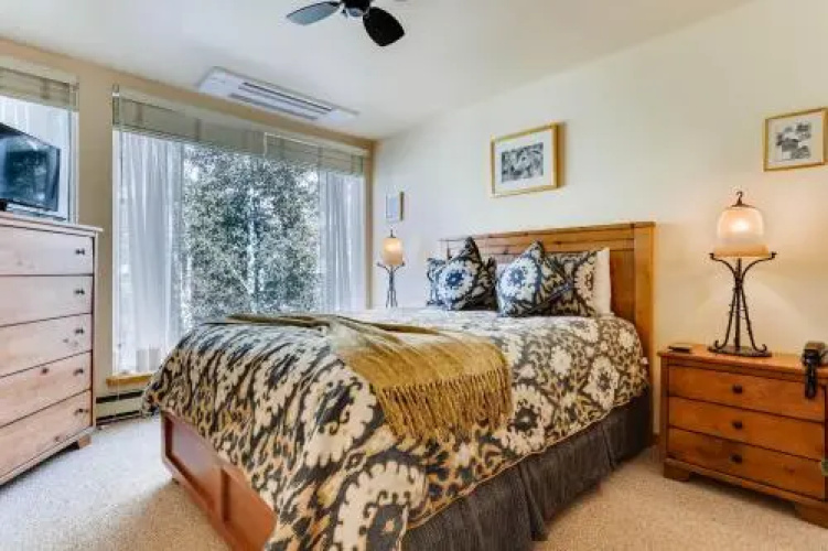 1100 N Frontage Rd Condo Unit W 2305