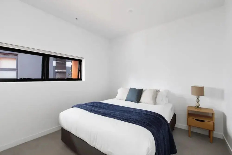 A 3BR Apt Next to Melbourne Zoo, Free Parking