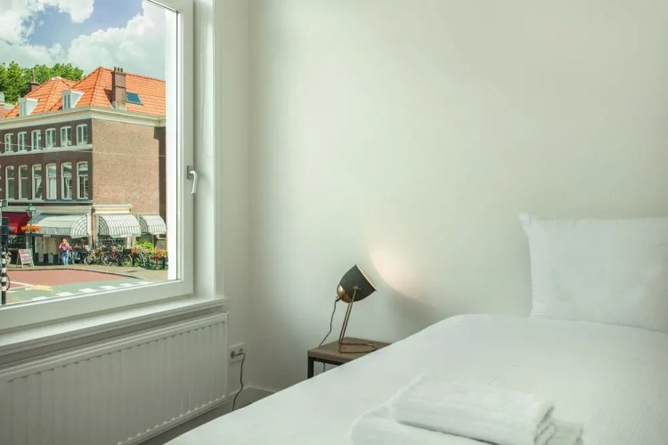 2 Bedrooms Triple Apartment