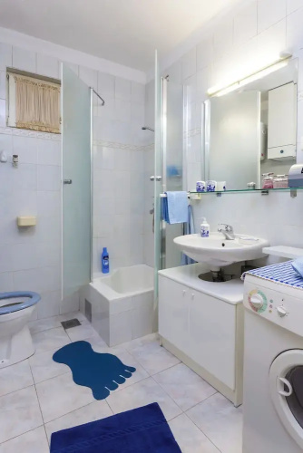 Arca, Apartment With Sea View And Free Parking