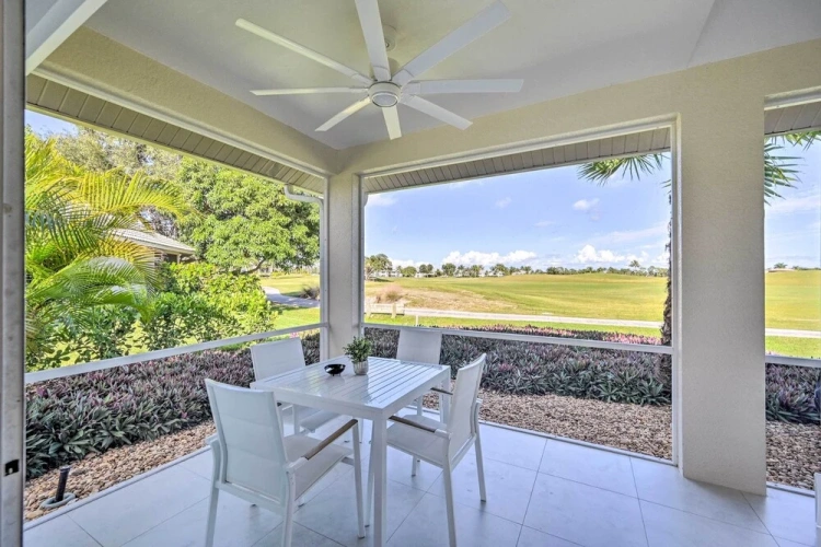 3 Bedrooms Cottage with balcony