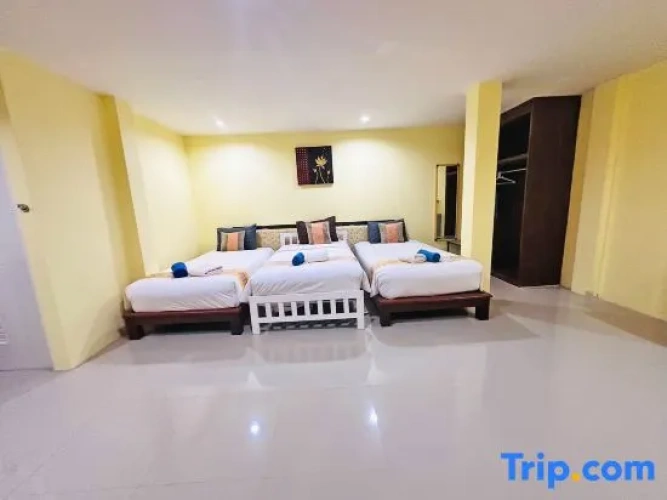 Superior Triple room