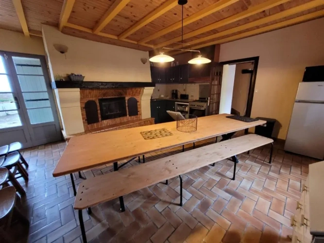 4 Bedrooms Cottage