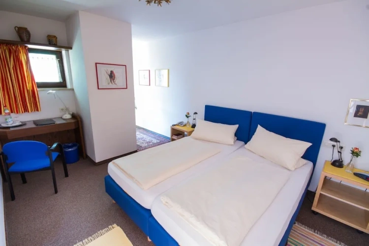 Suite with balcony