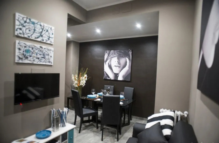 Costantino Secondo Guest House