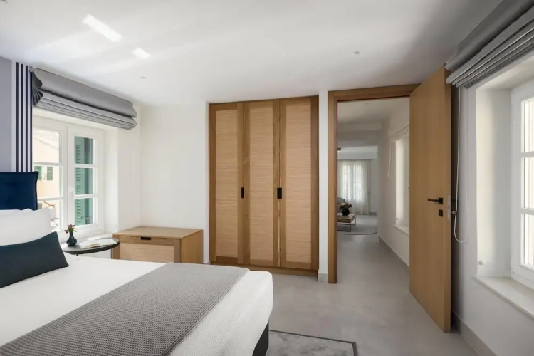 Executive Suite Cantons View