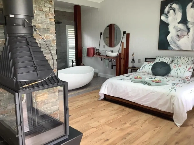 Deluxe Double Suite