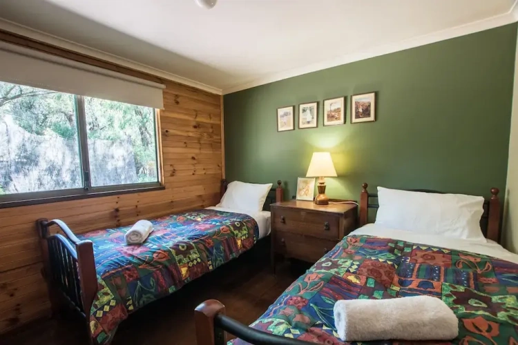 2 Bedrooms Standard Cottage with garden view