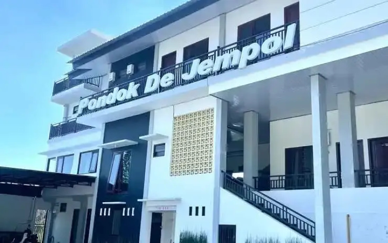 De Jempol Tawangmangu