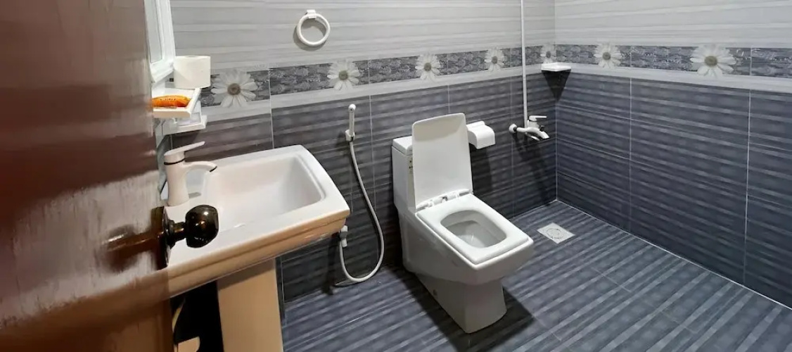 Hotel 7 DHA
