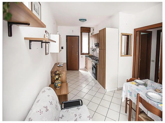 Acquamarina 8