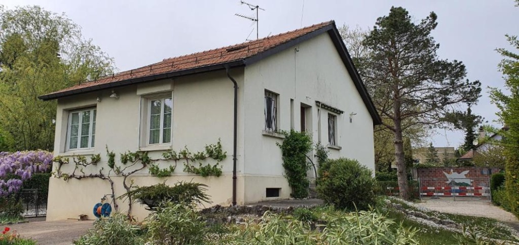 2 Bedrooms Cottage
