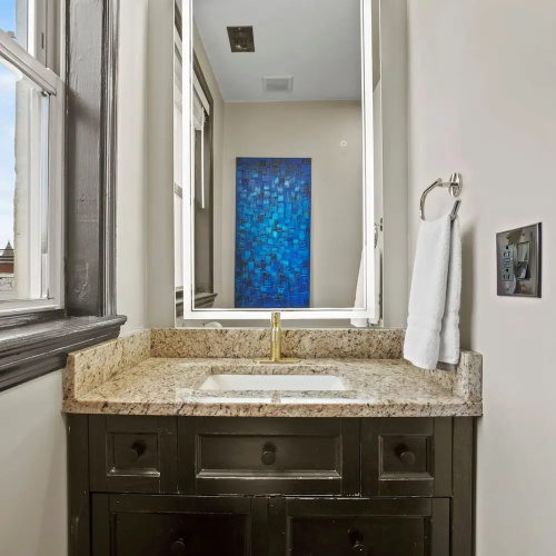 Spacious Sunny Shaw 1BR 1BA Apartment
