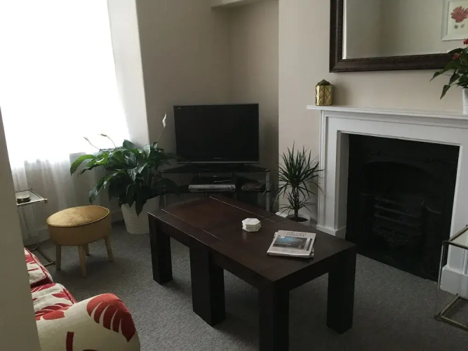 Chic City Centre Georgian Maisonette