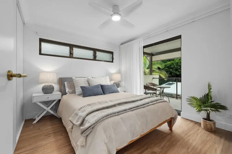 2 Bedrooms Apartment