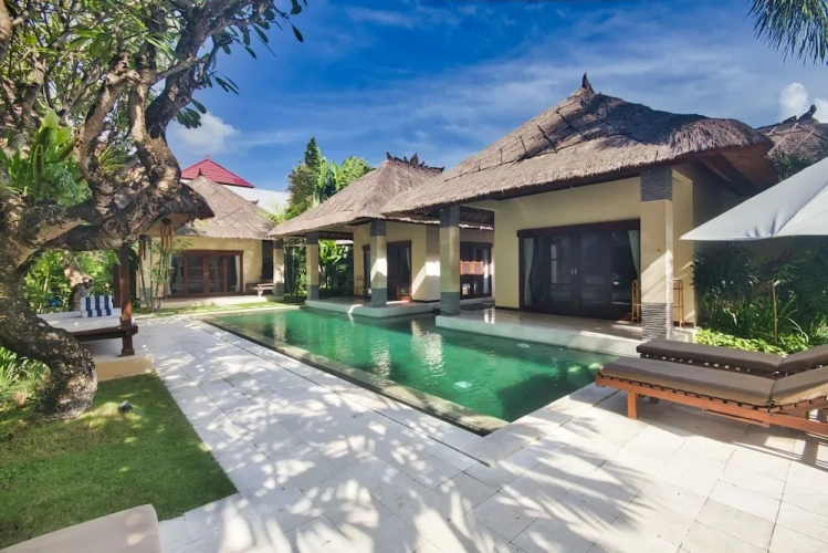 3 Bedrooms Villa