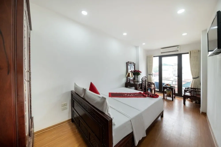 Deluxe Double room with balcony and with city view