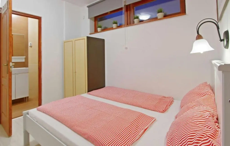 1 Bedroom Double Apartment