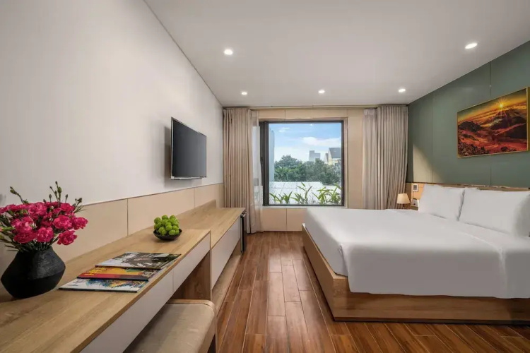 Happy House Hotel & Apartment