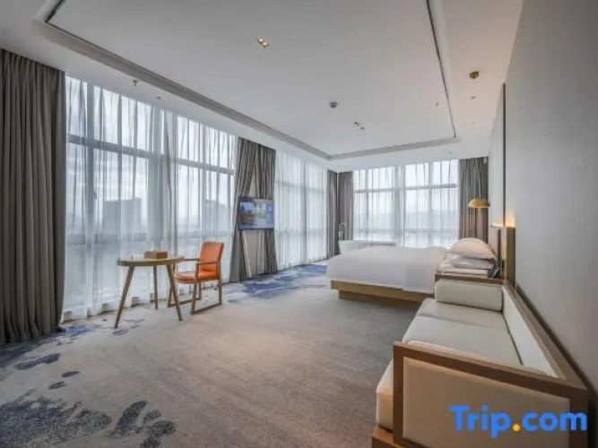 Premier Suite
