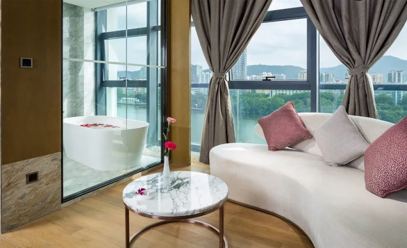 Deluxe Twin room with river view